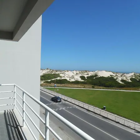 Apartment - Frente A E Vista Mar Peniche