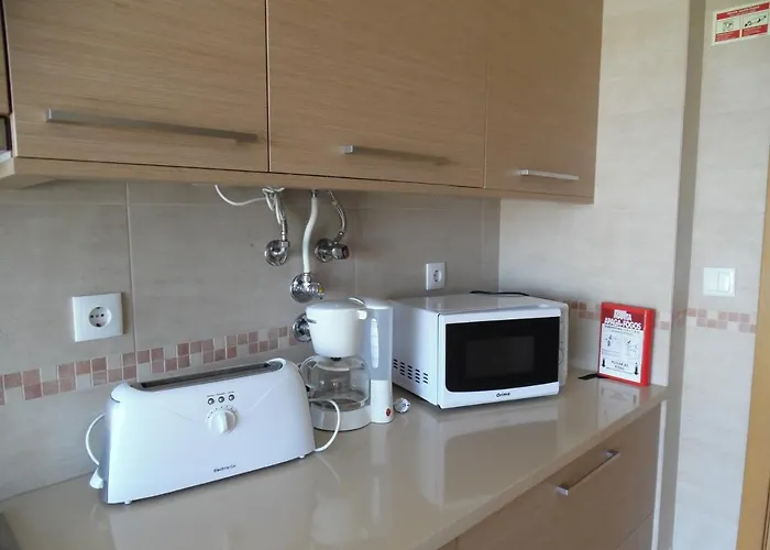 - Frente à E Vista Mar *